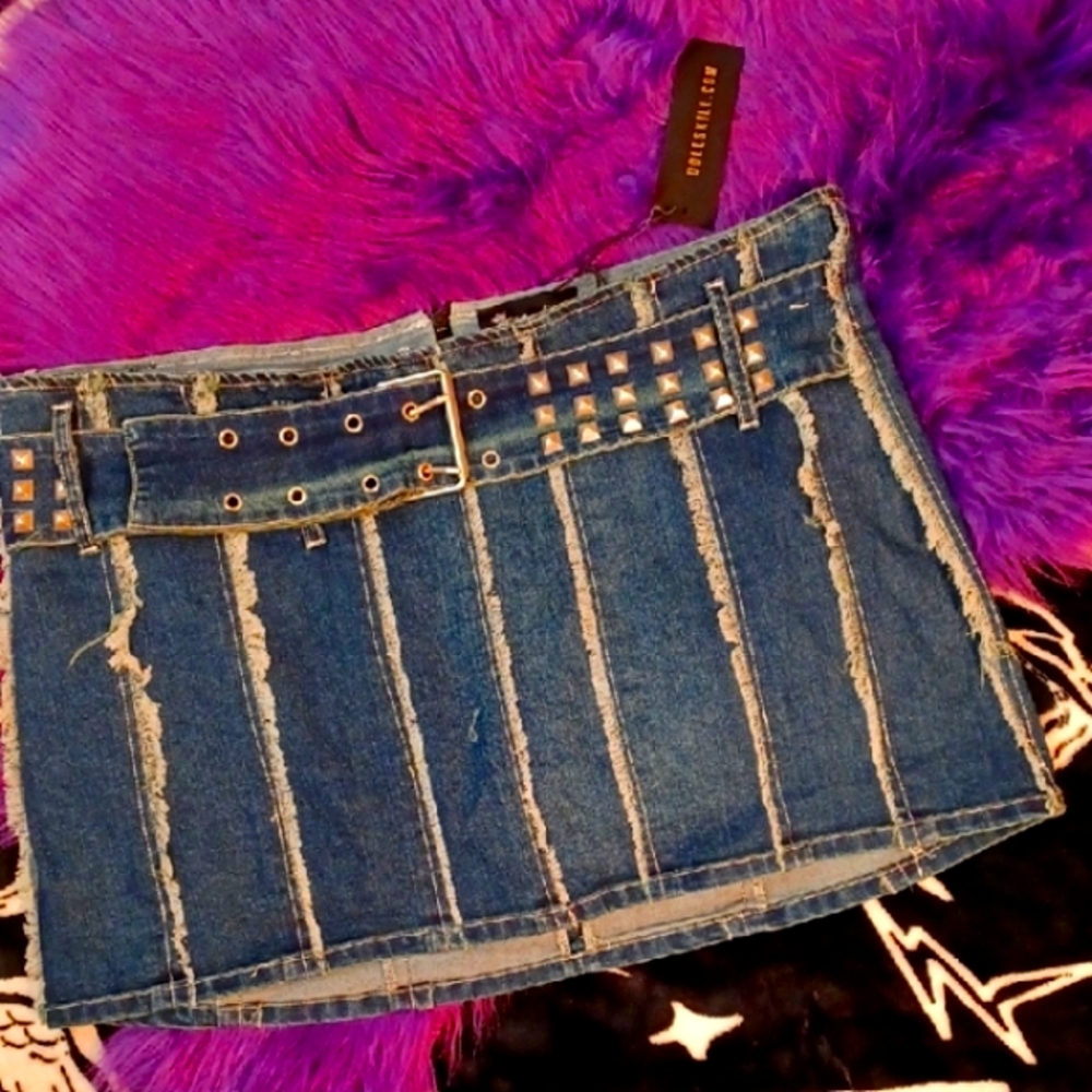 DOLLSKILL GENERATION KISS  ZIA DENIM SKORT XXL DISTRESSED MINI